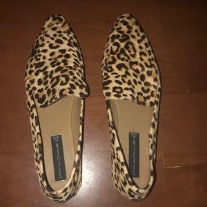 Never worn trendy flats